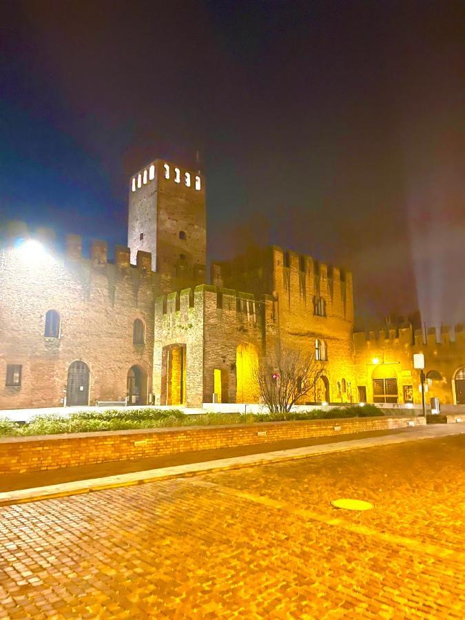Ca' Del Sole - Attico Panoramico In Centro Storico Apartment Montagnana  Ngoại thất bức ảnh